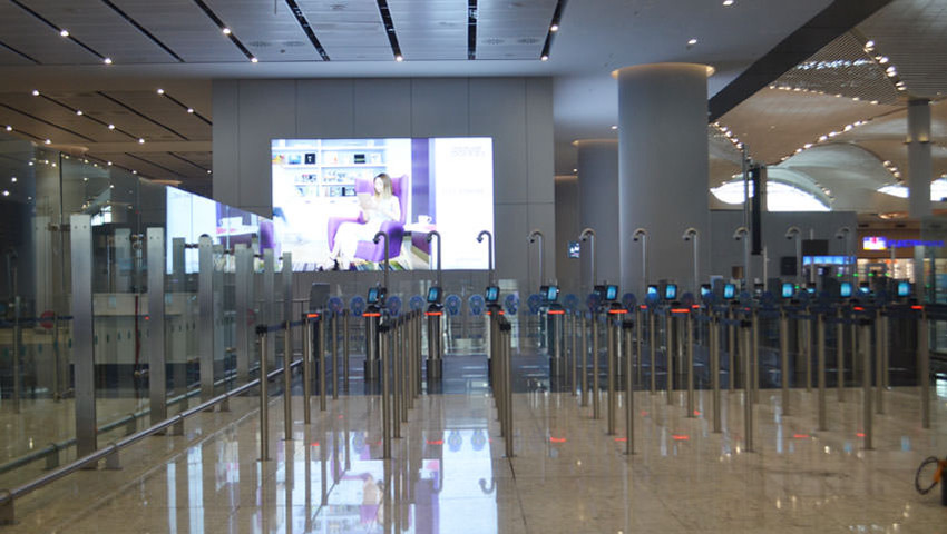 E-Pasaport ile Geçiş İmkanı 