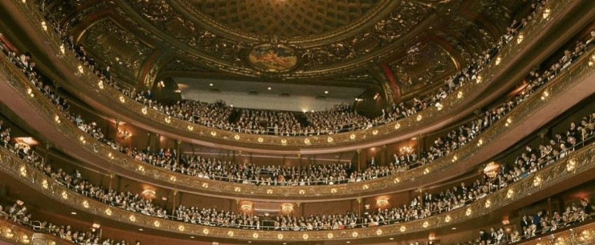 metropolitan opera house new york içi.jpg