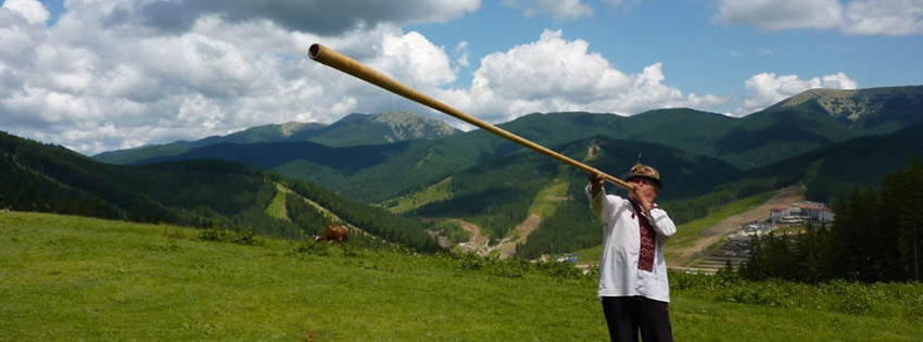 Ukrayna ulusal çalgısı Trembita Ukrayna ulusal çalgısı Trembita