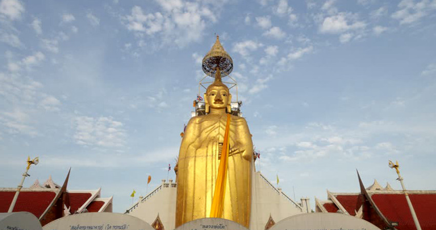 Ayakta Duran Buddha Heykeli Ayakta Duran Buddha Heykeli