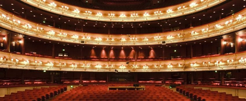 royal opera house covent garden london içi.jpg