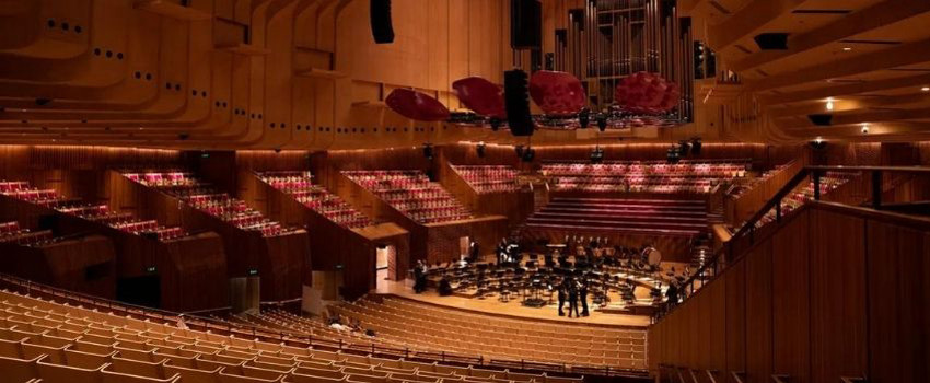 Sydney Opera House içi.jpg